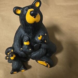 Rare Big Sky Carvers Jeff Fleming Bearfoots Bear 'Mama's Home' Figurine